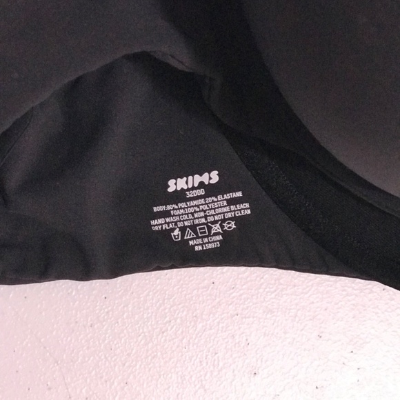 Skims Fits Everybody Push-Up Demi Bra - Picture 7 of 8